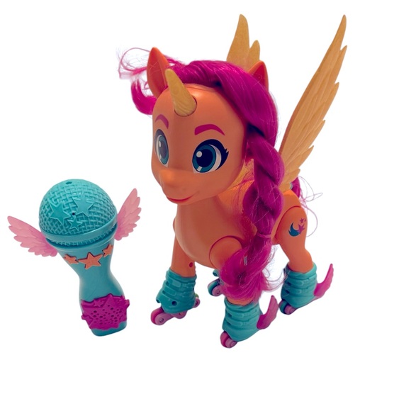 My Little Pony Sing N Skate Sunny Starscout 50+ Reactions A New Generation - Picture 3 of 14